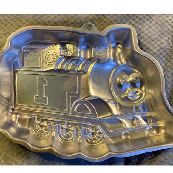 Vintage Wilton Thomas the Tank Engine Cake Pan - 2105-1349 - Picture 3 of 6
